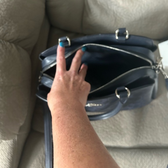 Coach purse - Picture 2 of 4